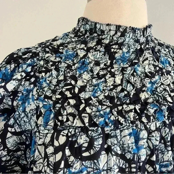Love The Label Lillian Puffed Sleeve Dress Blue Pattern Sz S - Picture 8 of 11